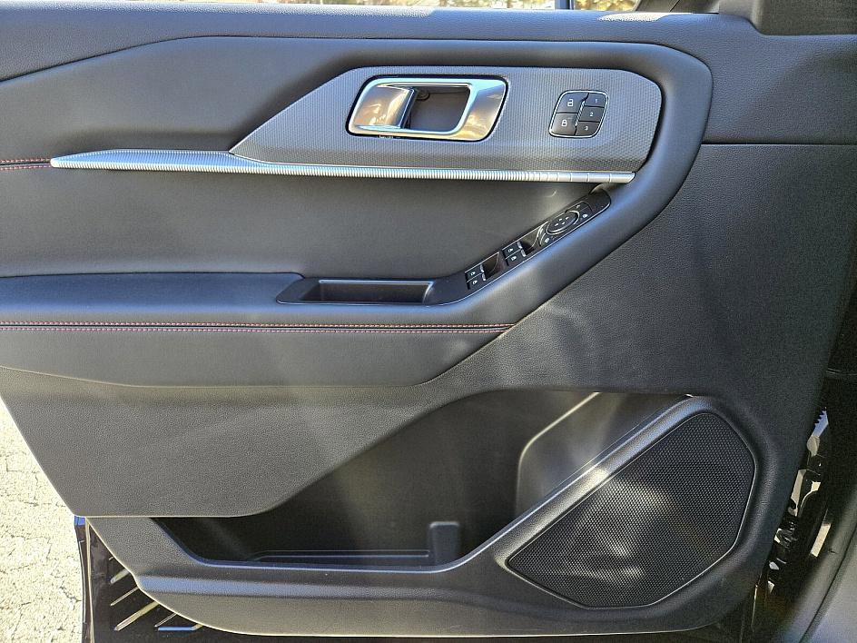 New 2026 Ford Explorer ST image 28