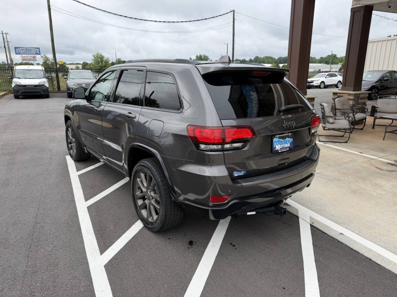 Used 2016 Jeep Grand Cherokee Limited 75th Anniversary RWD image 4