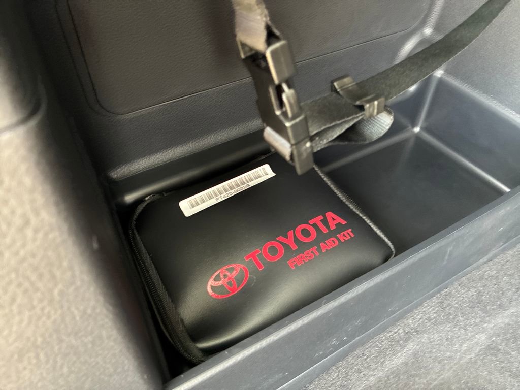 New 2026 Toyota Sienna XLE FWD image 44