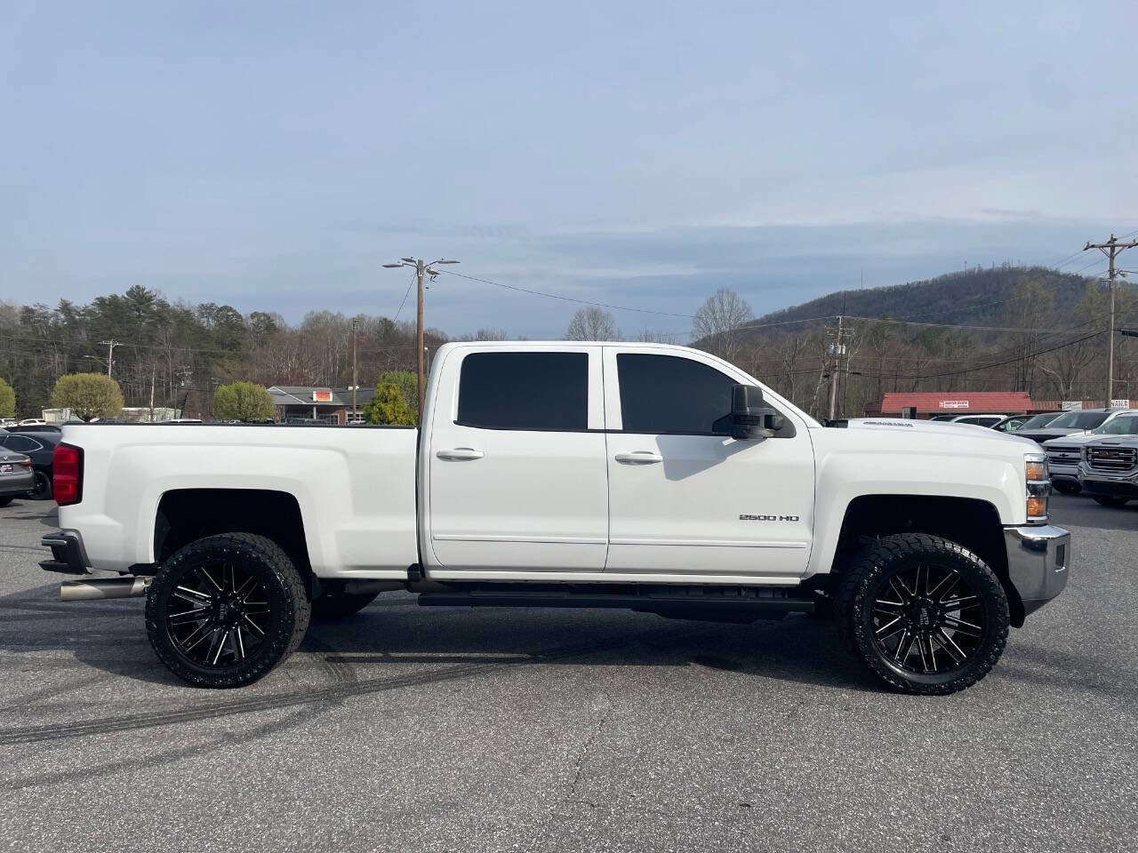 Used 2018 Chevrolet Silverado 2500 LT w/ LT Fleet Convenience Package AWD/4WD image 8