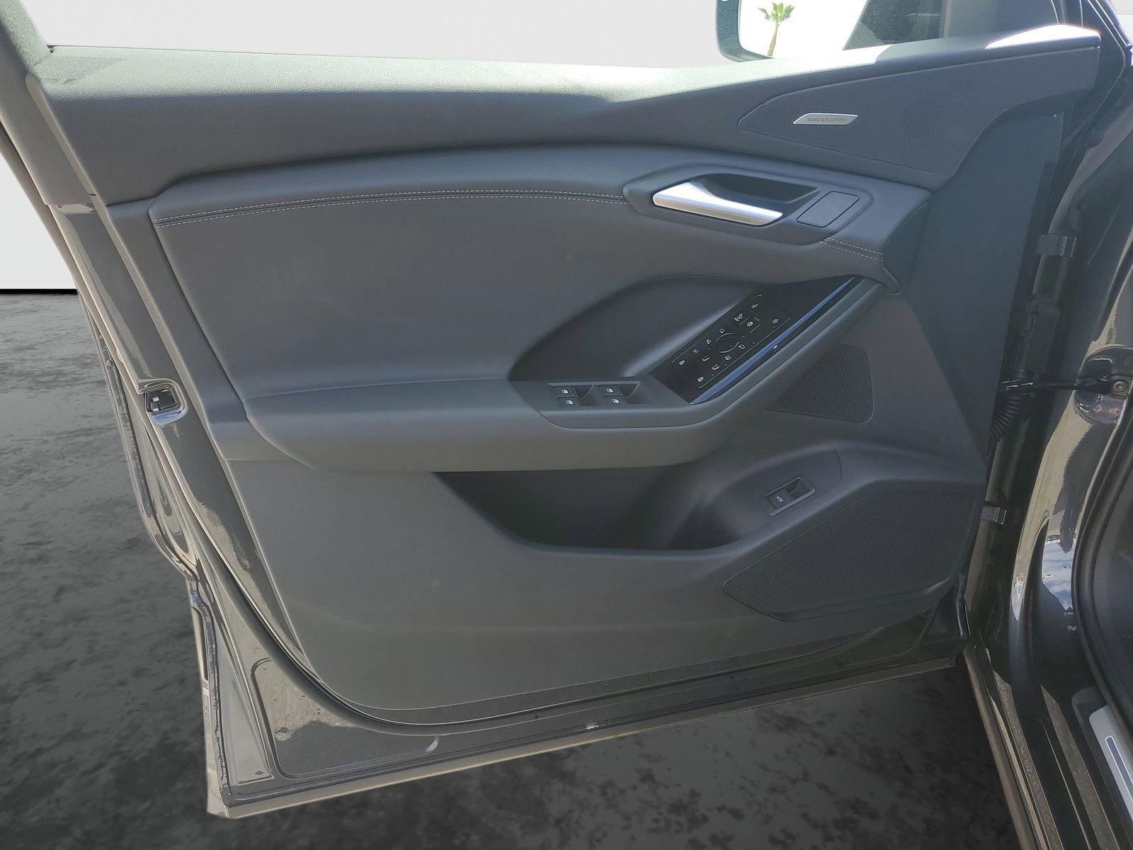 New 2025 Audi Q6 e-tron Premium Plus AWD/4WD image 21