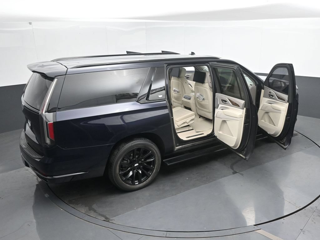 Used 2023 Cadillac Escalade ESV Sport Platinum w/ LPO, ONYX Package AWD/4WD image 51