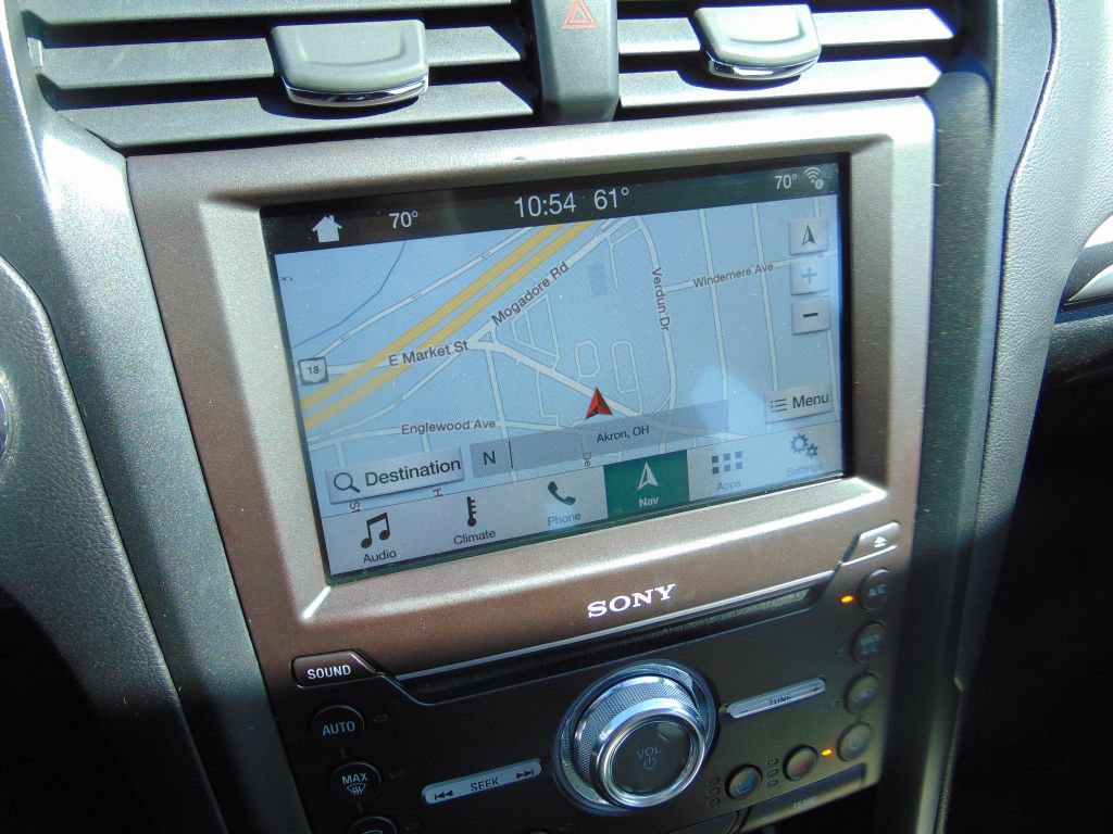 Used 2018 Ford Fusion Titanium FWD image 22