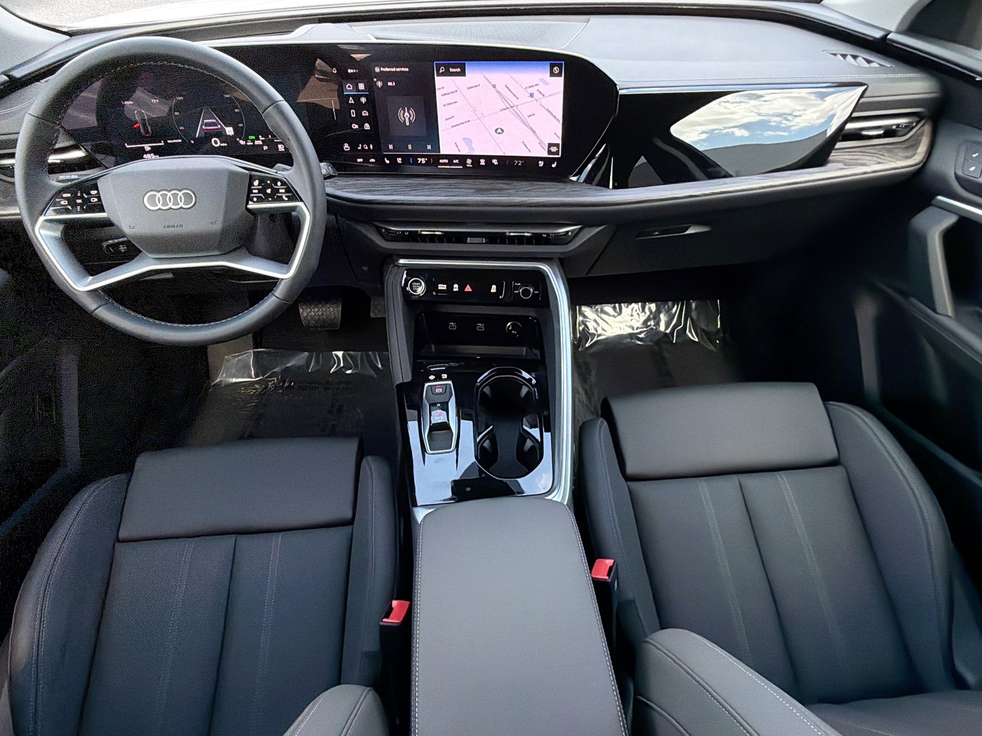 New 2025 Audi Q5 Premium Plus image 16