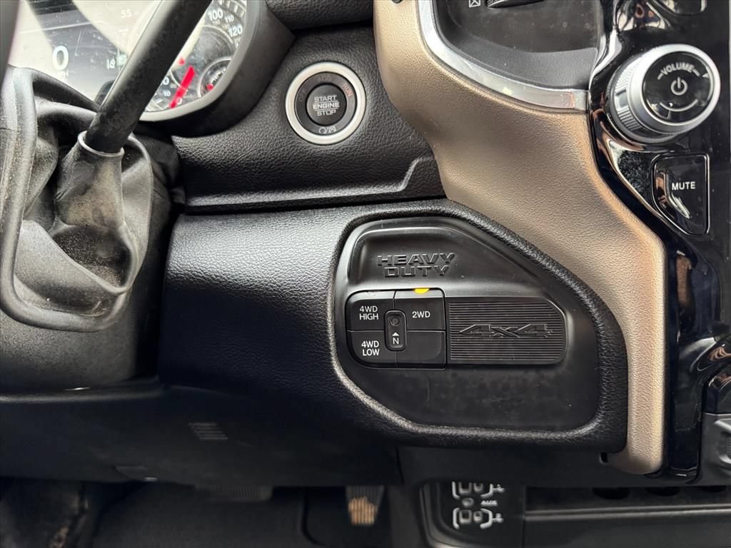 Used 2024 RAM 2500 Laramie w/ Safety Group AWD/4WD image 19