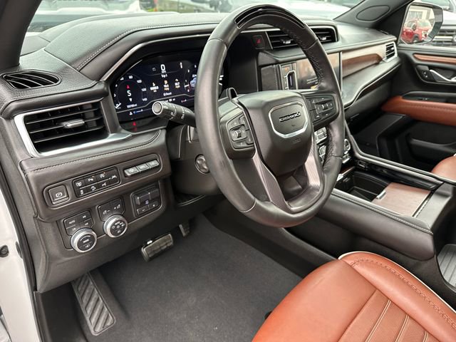 Used 2023 GMC Yukon XL Denali Ultimate image 29