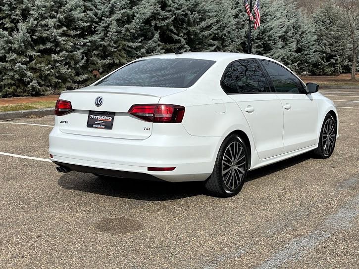 Used 2016 Volkswagen Jetta Sport image 23