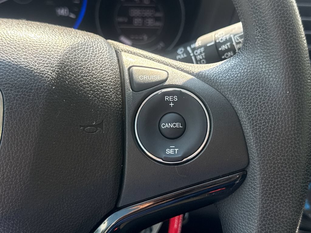 Used 2016 Honda HR-V LX image 28