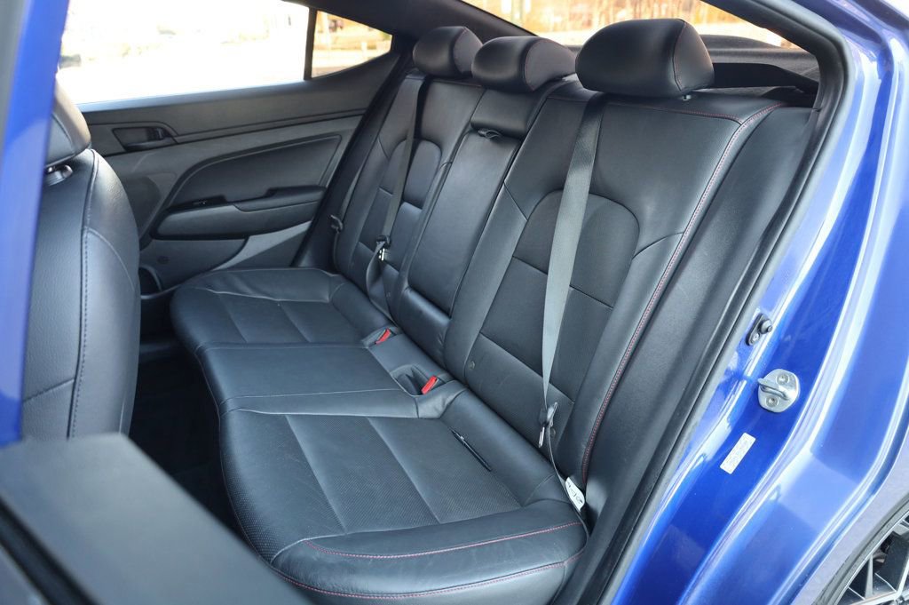 Used 2019 Hyundai Elantra Sport w/ Cargo Package image 18
