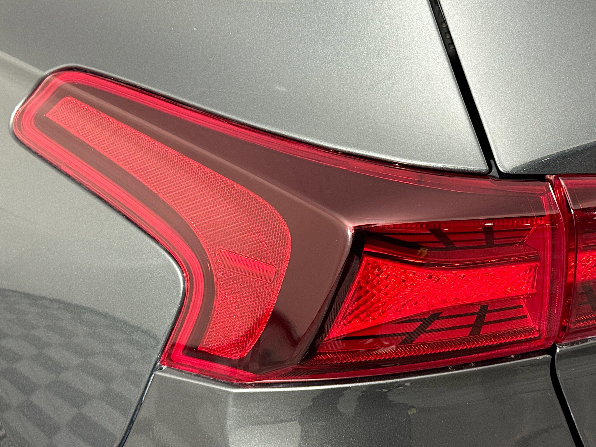 Used 2020 Hyundai Santa Fe SEL FWD image 35