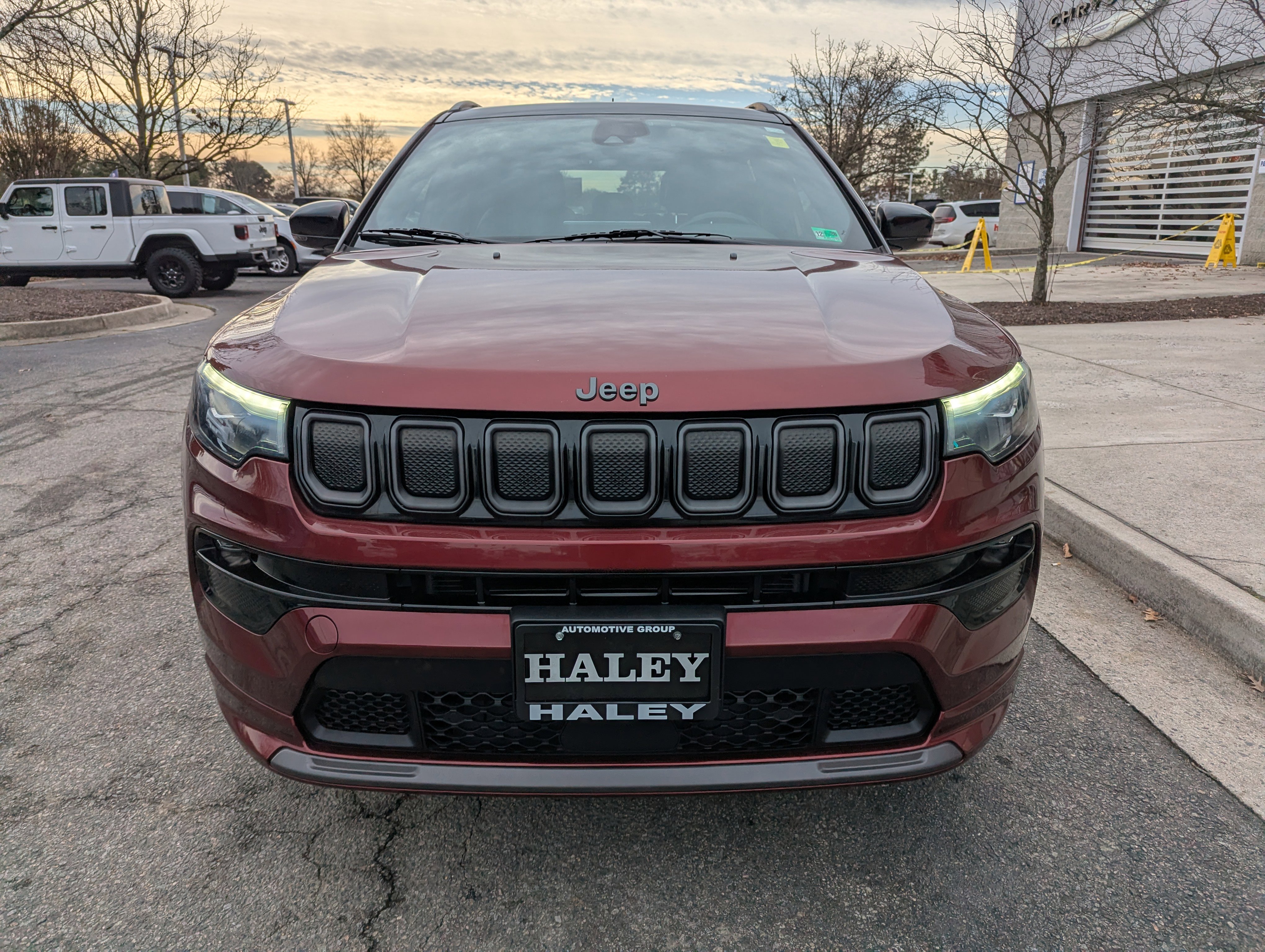 Used 2022 Jeep Compass High Altitude image 3