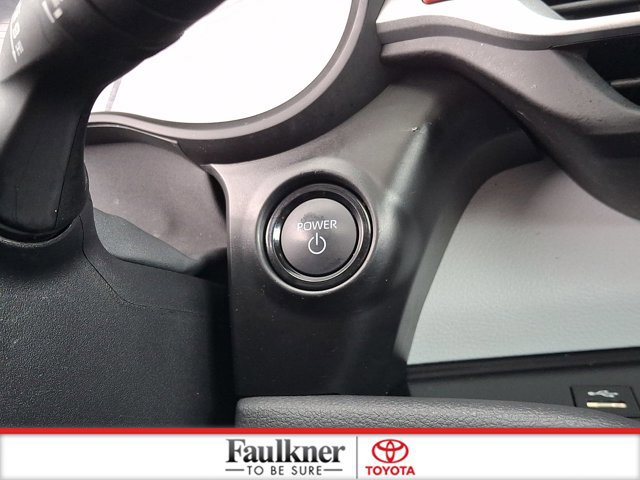 Certified 2025 Toyota Sienna XLE image 25