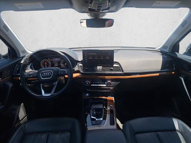 Used 2022 Audi Q5 2.0T Premium Plus w/ Premium Plus Package AWD/4WD image 16