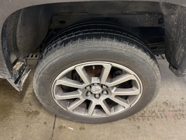 Used 2020 GMC Canyon Denali AWD/4WD image 4
