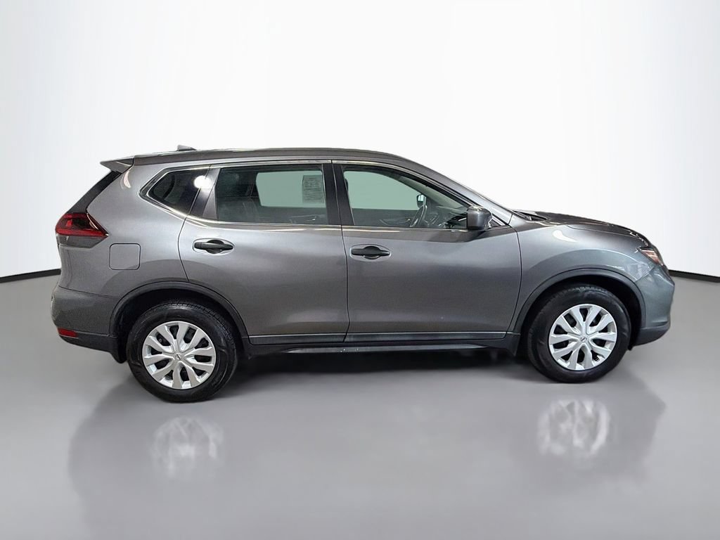 Used 2018 Nissan Rogue S AWD/4WD image 10