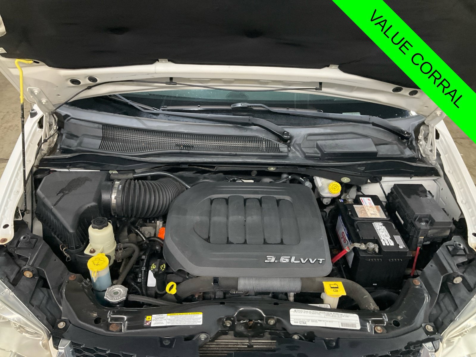 Used 2011 Dodge Grand Caravan Express FWD image 32