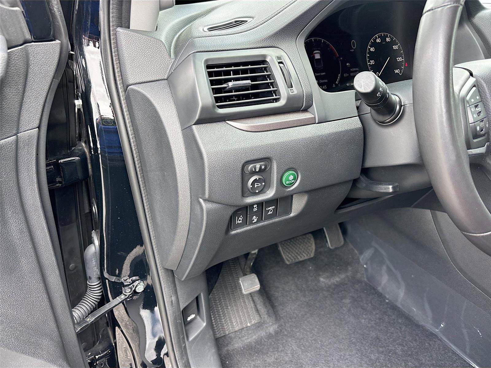 Certified 2025 Honda Ridgeline Sport+ image 11