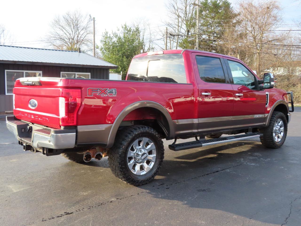 Used 2017 Ford F350 Lariat w/ Chrome Package image 6