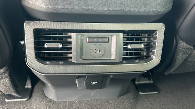 New 2026 Ford F250 Platinum AWD/4WD image 16