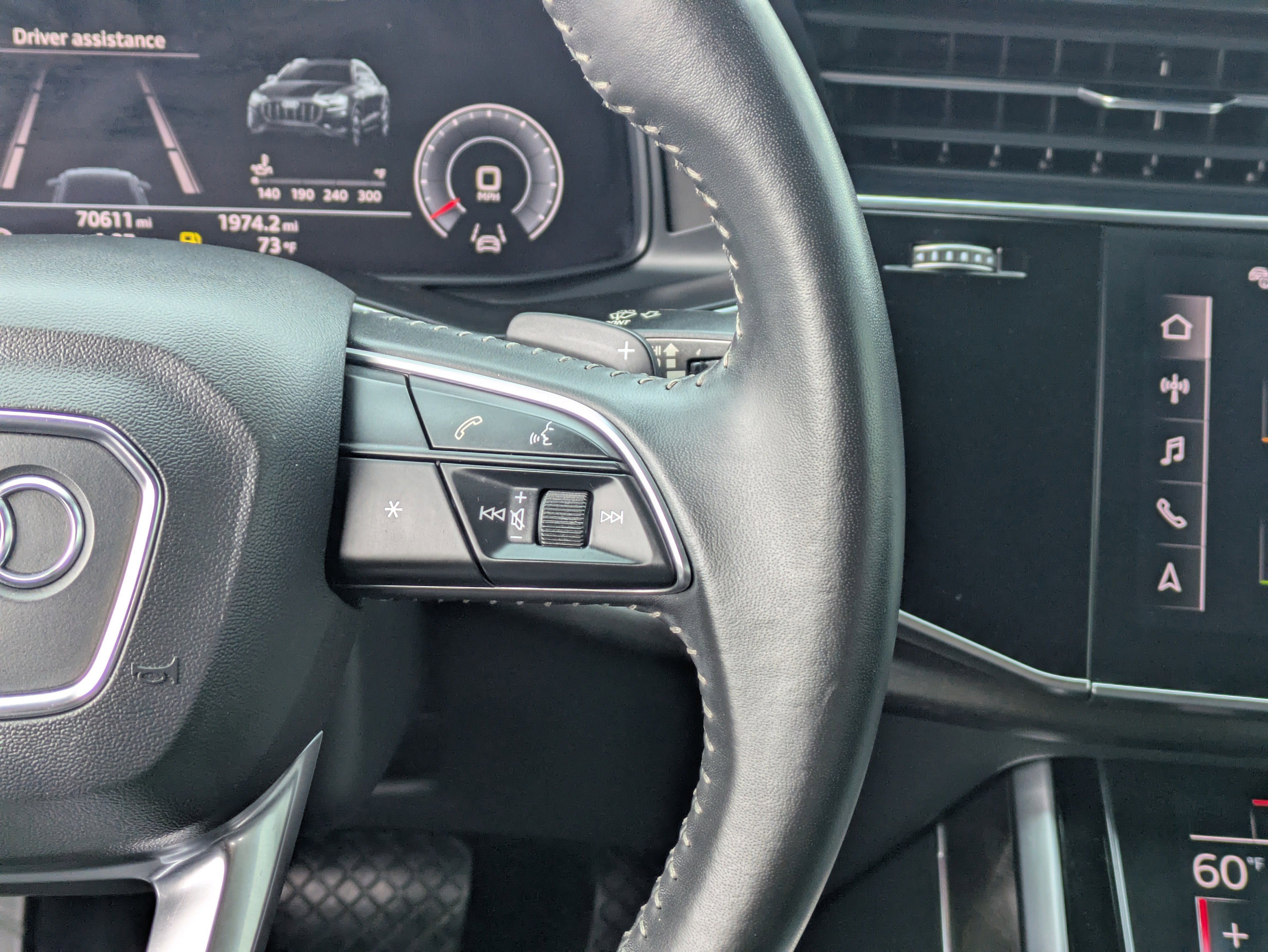 Used 2019 Audi Q8 Premium Plus AWD/4WD image 22