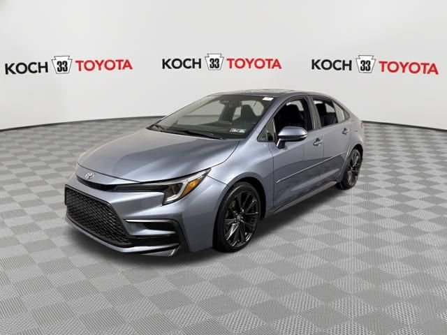 Used 2024 Toyota Corolla SE FWD image 3