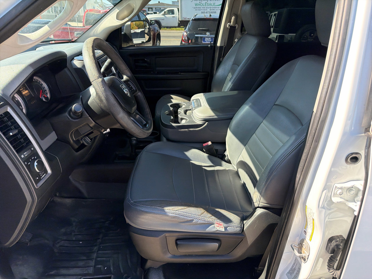 Used 2017 RAM 3500 Tradesman w/ Chrome Appearance Group image 14