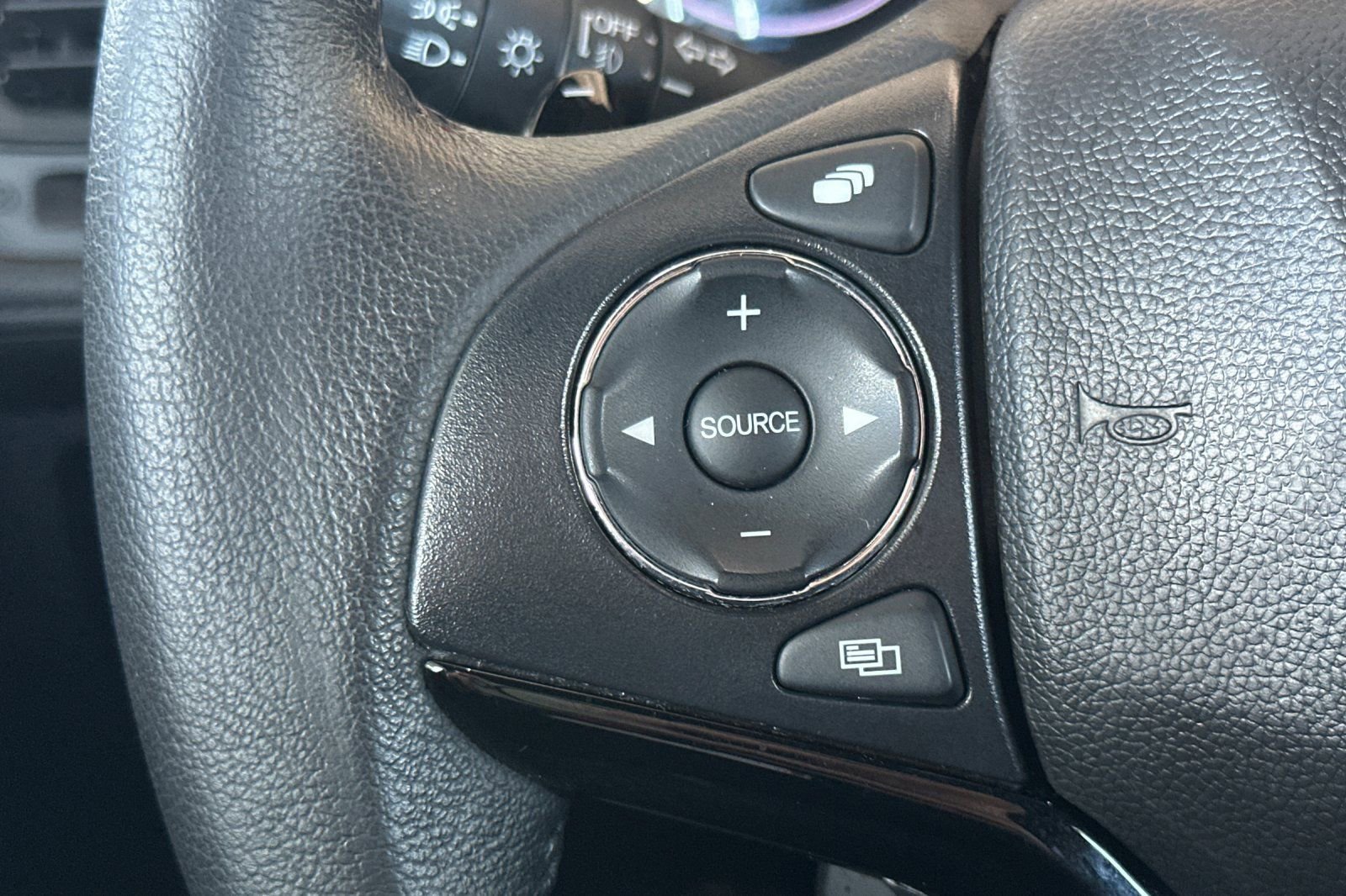 Used 2021 Honda HR-V Sport image 26