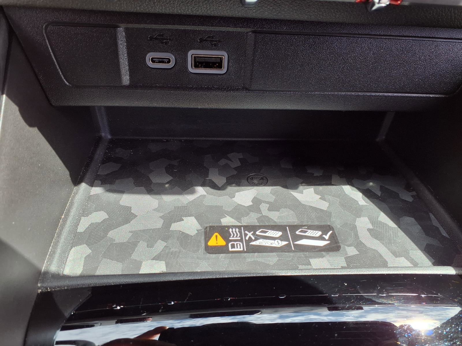 Used 2024 GMC Canyon AT4X image 11