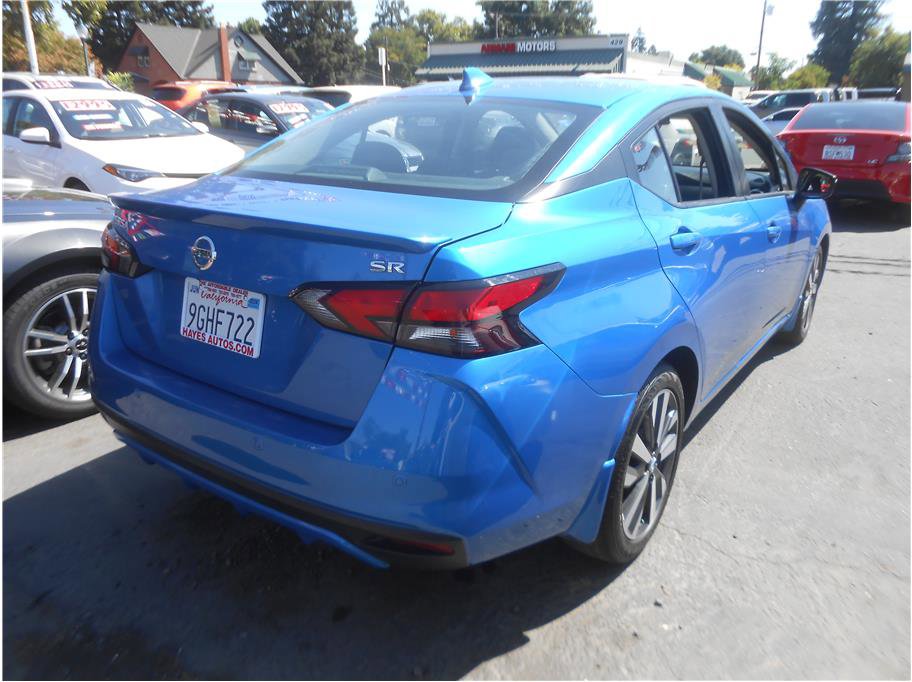 Used 2020 Nissan Versa SR image 3