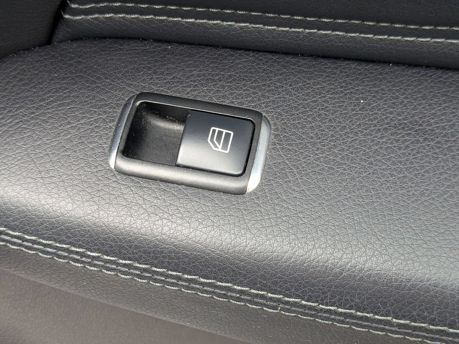Used 2019 Mercedes-Benz GLS 450 4MATIC w/ Premium 1 Package image 39