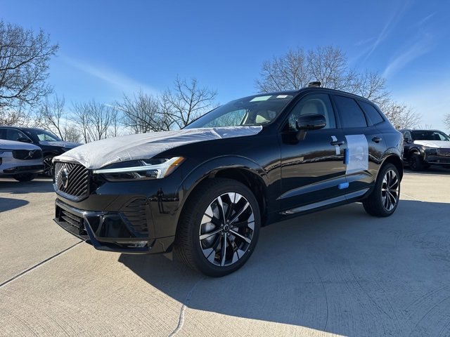 New 2026 Volvo XC60 B5 Ultra w/ Climate Package image 3