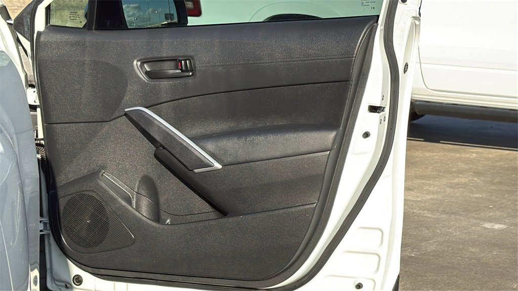 Used 2023 Toyota Corolla Cross LE image 30