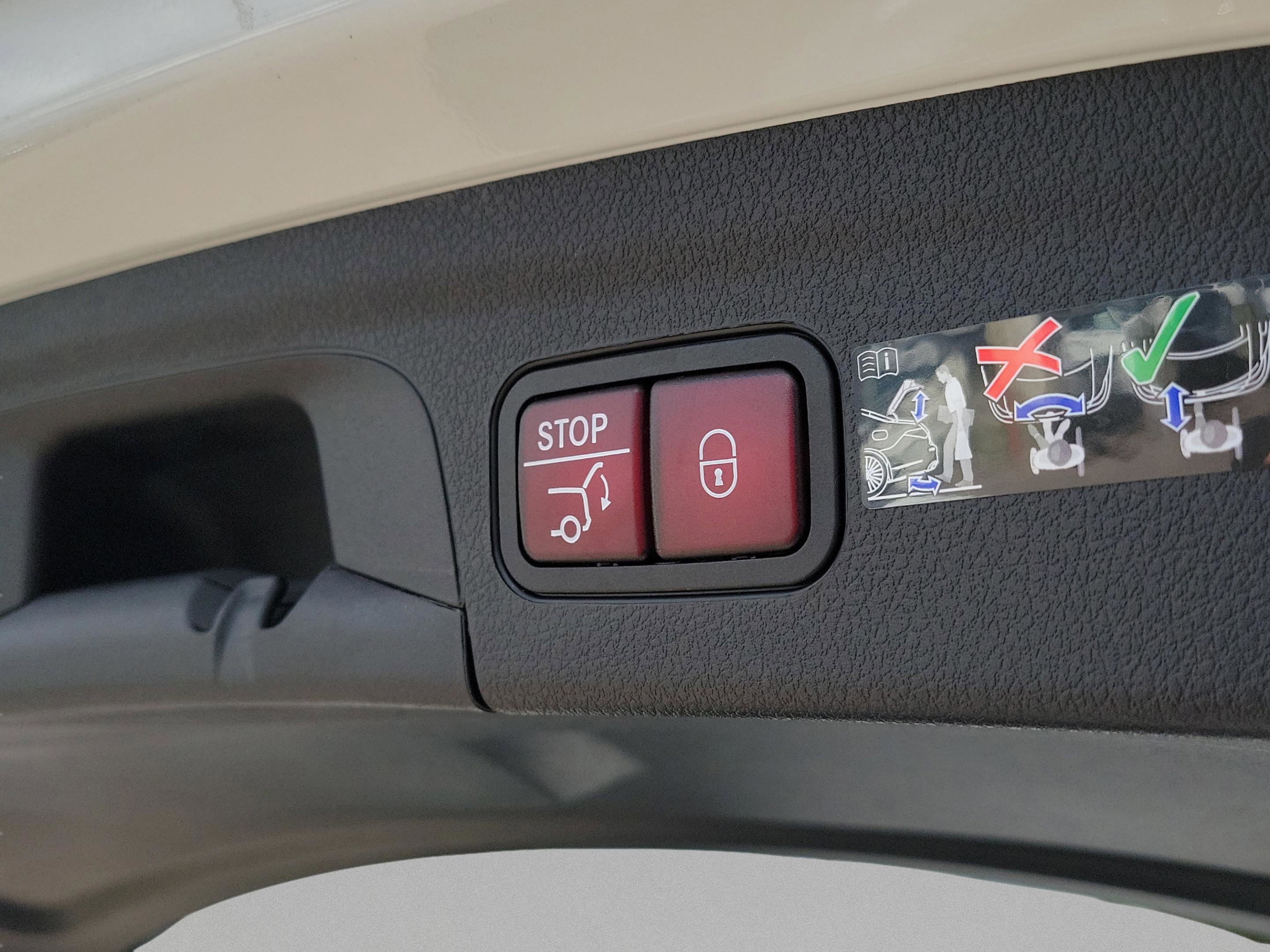 New 2026 Mercedes-Benz GLE 63 AMG S image 7