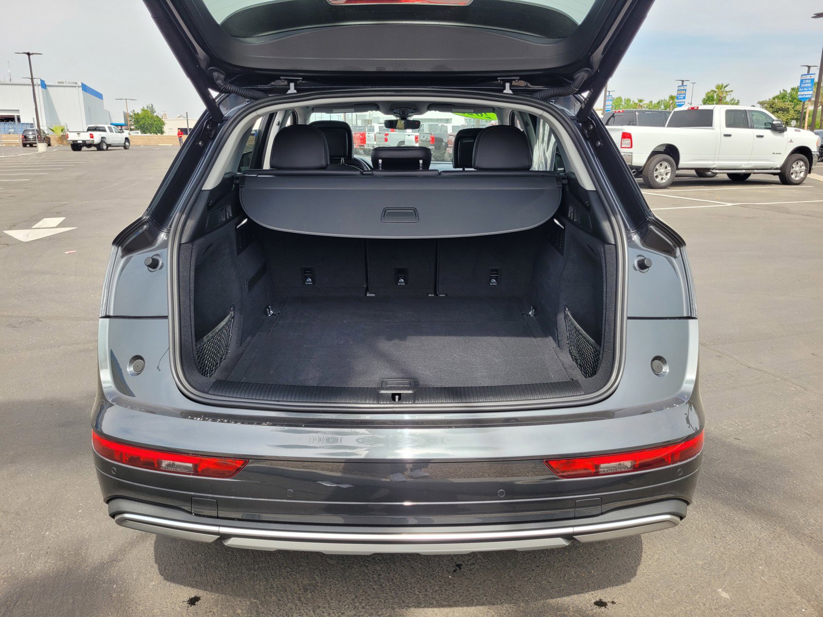 Used 2023 Audi Q5 2.0T Premium w/ Convenience Package image 27