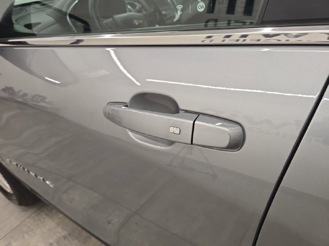 Used 2024 Chevrolet Equinox LT FWD image 19