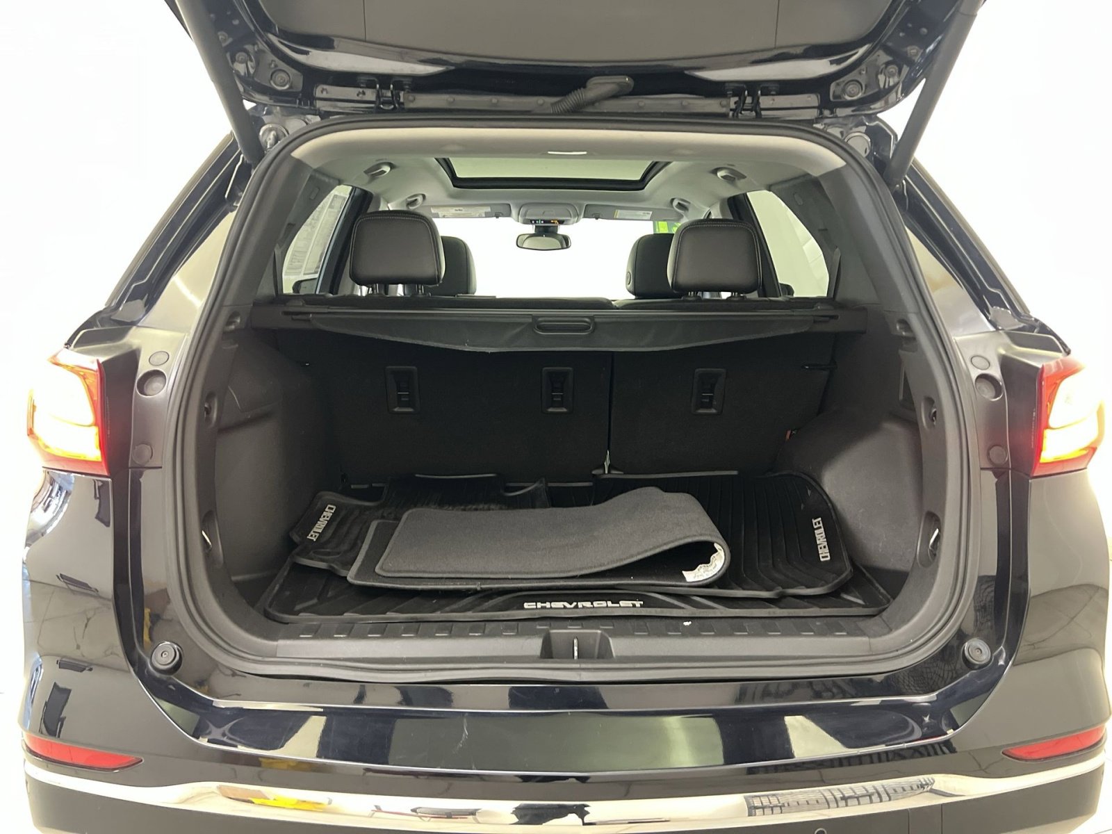 Used 2021 Chevrolet Equinox Premier image 24