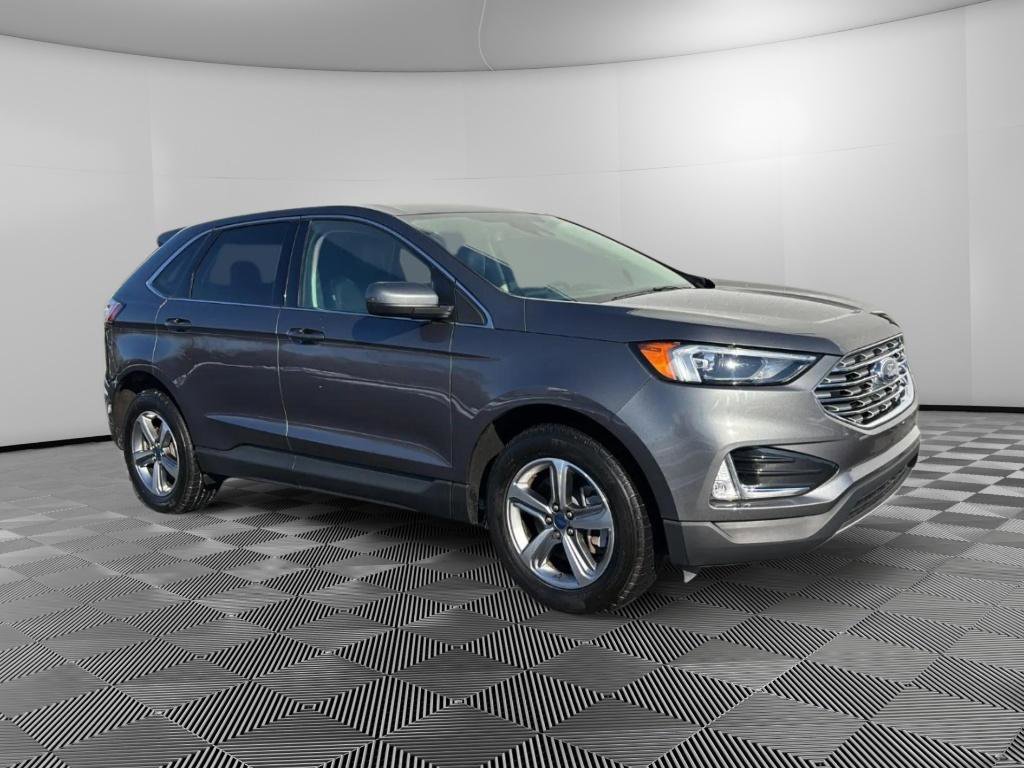 Used 2022 Ford Edge SEL w/ Convenience Package image 2