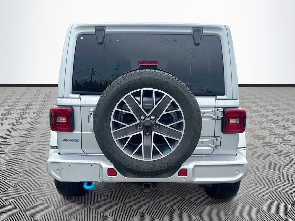 Certified 2023 Jeep Wrangler Unlimited Sahara AWD/4WD image 7
