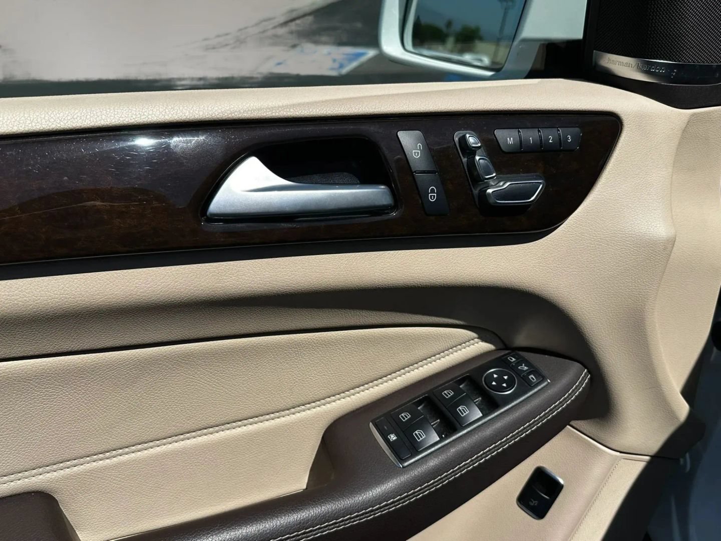 Used 2018 Mercedes-Benz GLE 350 image 12