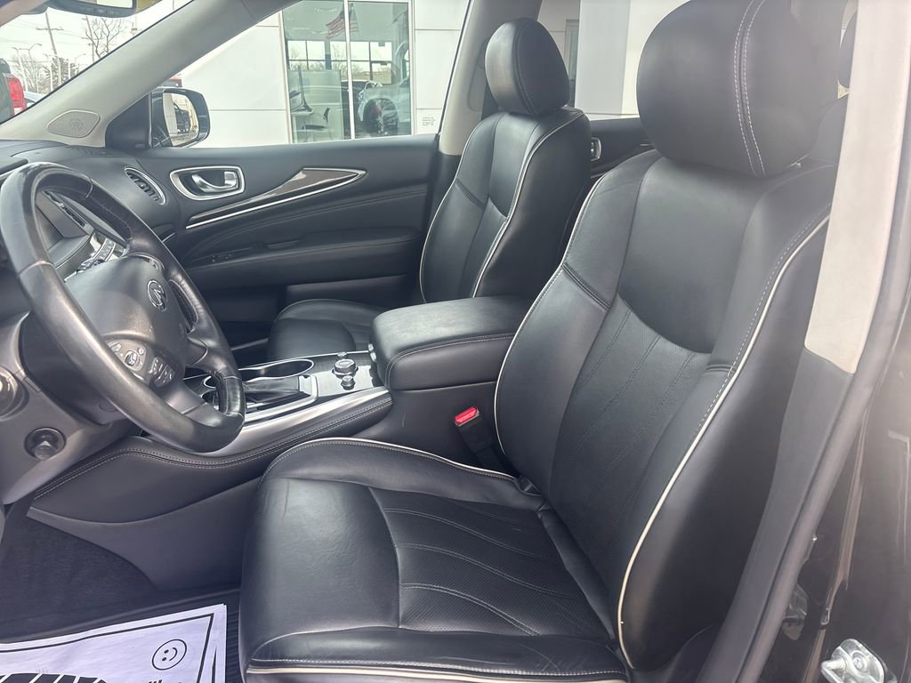 Used 2019 INFINITI QX60 Luxe w/ Essential Package image 14