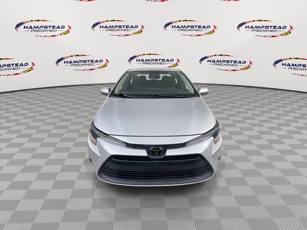 Used 2024 Toyota Corolla LE FWD image 4