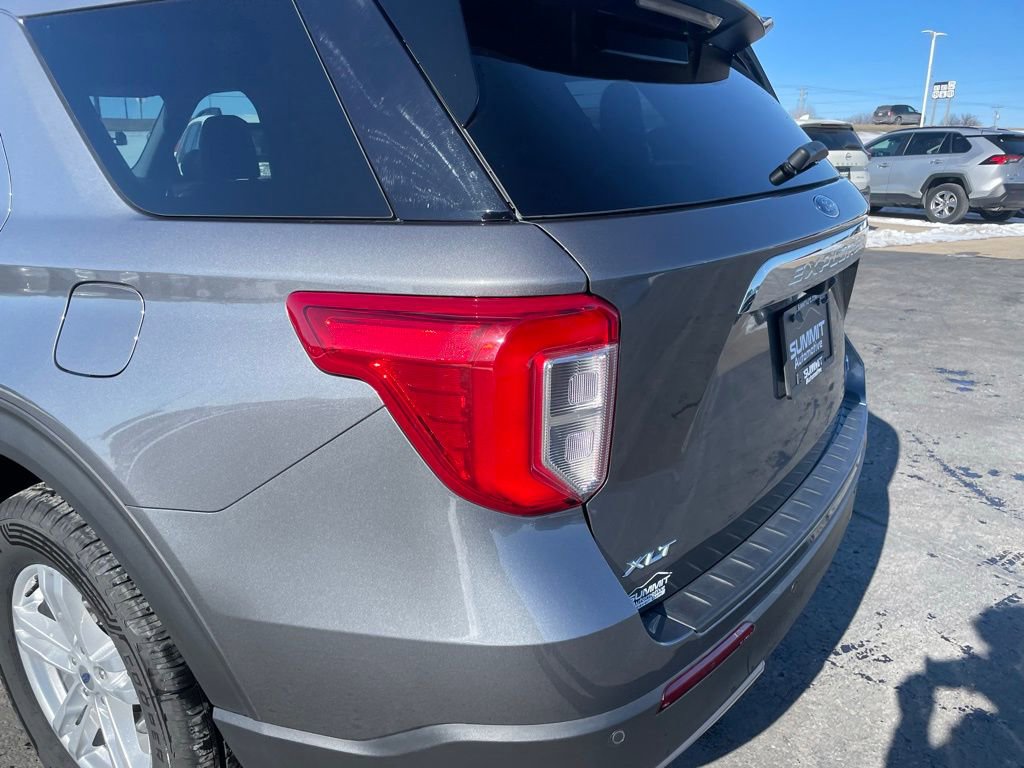 Used 2023 Ford Explorer XLT w/ Equipment Group 202A image 40