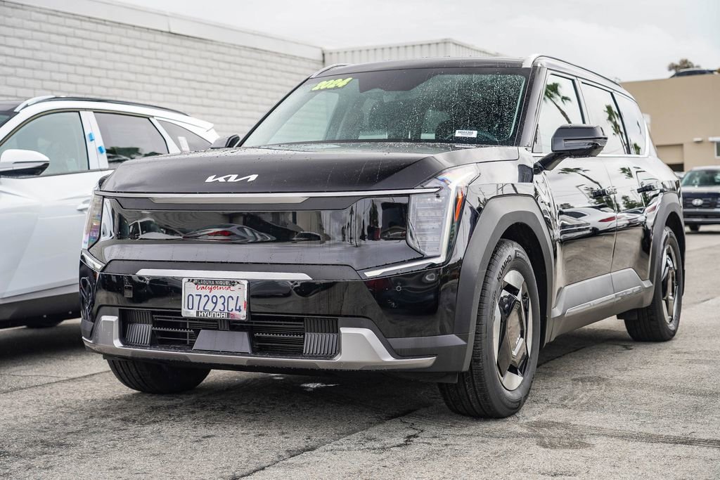 Used 2024 Kia EV9 Wind image 5