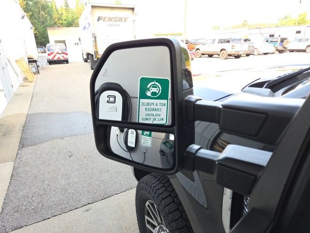 Used 2018 Ford F350 Lariat w/ Lariat Ultimate Package AWD/4WD image 52