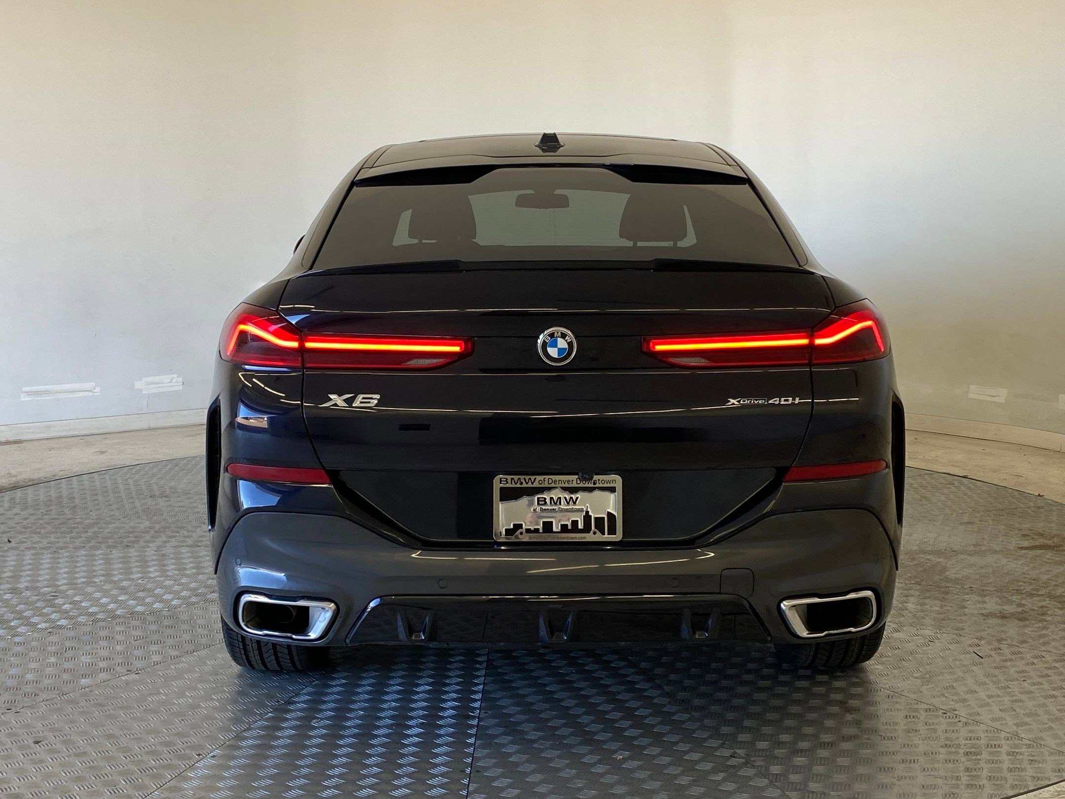 Certified 2025 BMW X6 xDrive40i image 10