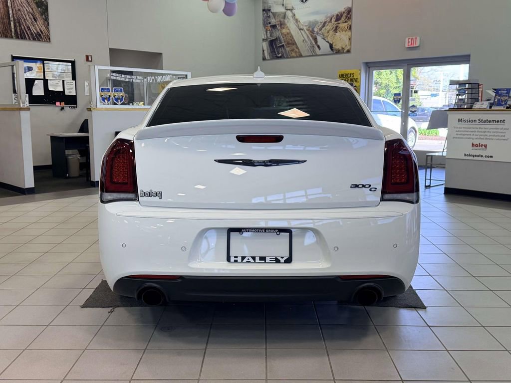 Used 2023 Chrysler 300 C image 21