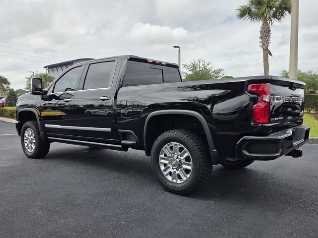 Used 2024 Chevrolet Silverado 2500 High Country w/ High Country Premium Package image 4