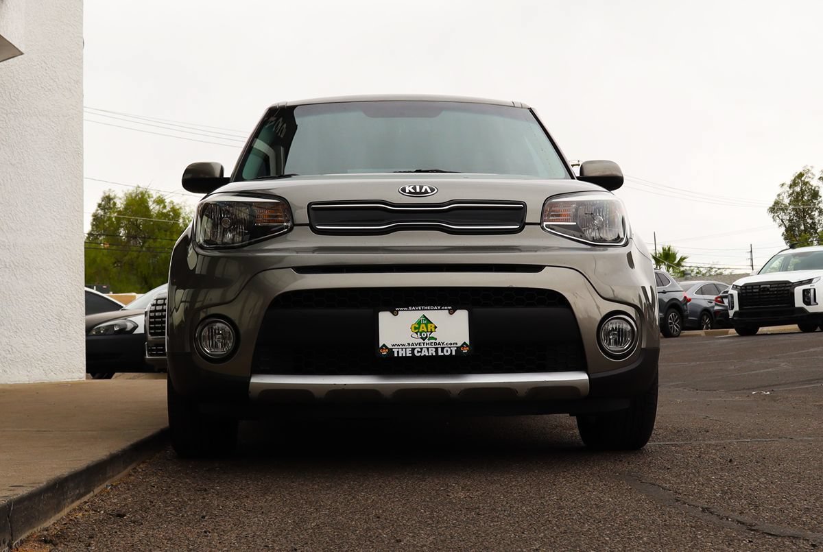 Used 2018 Kia Soul + FWD image 15