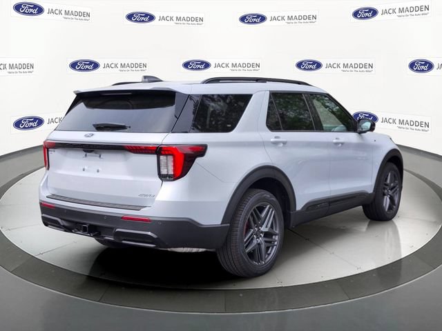 New 2026 Ford Explorer ST-Line w/ ST-Line Street Pack AWD/4WD image 5