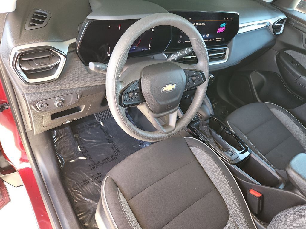 Used 2025 Chevrolet TrailBlazer LT image 11